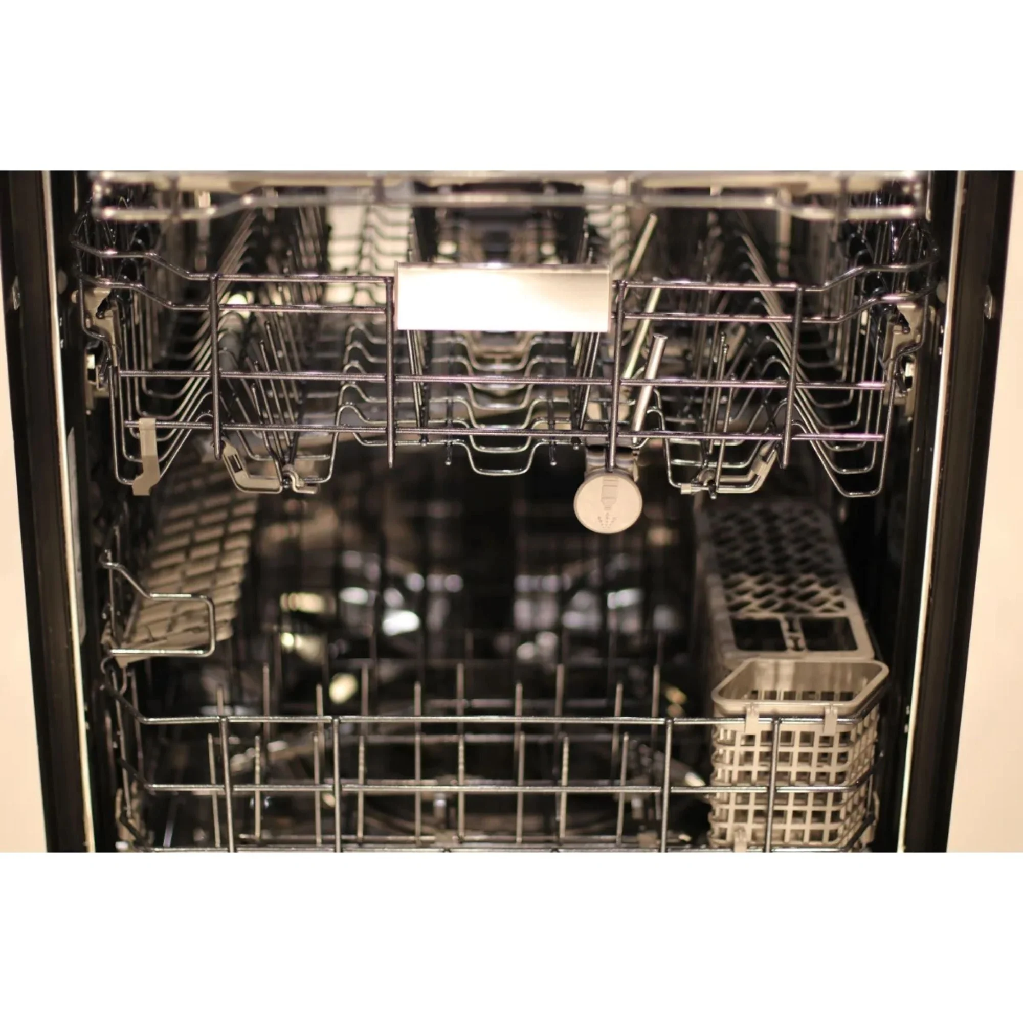 JennAir JDTSS246GM Dishwasher (Open Box) - Image 3