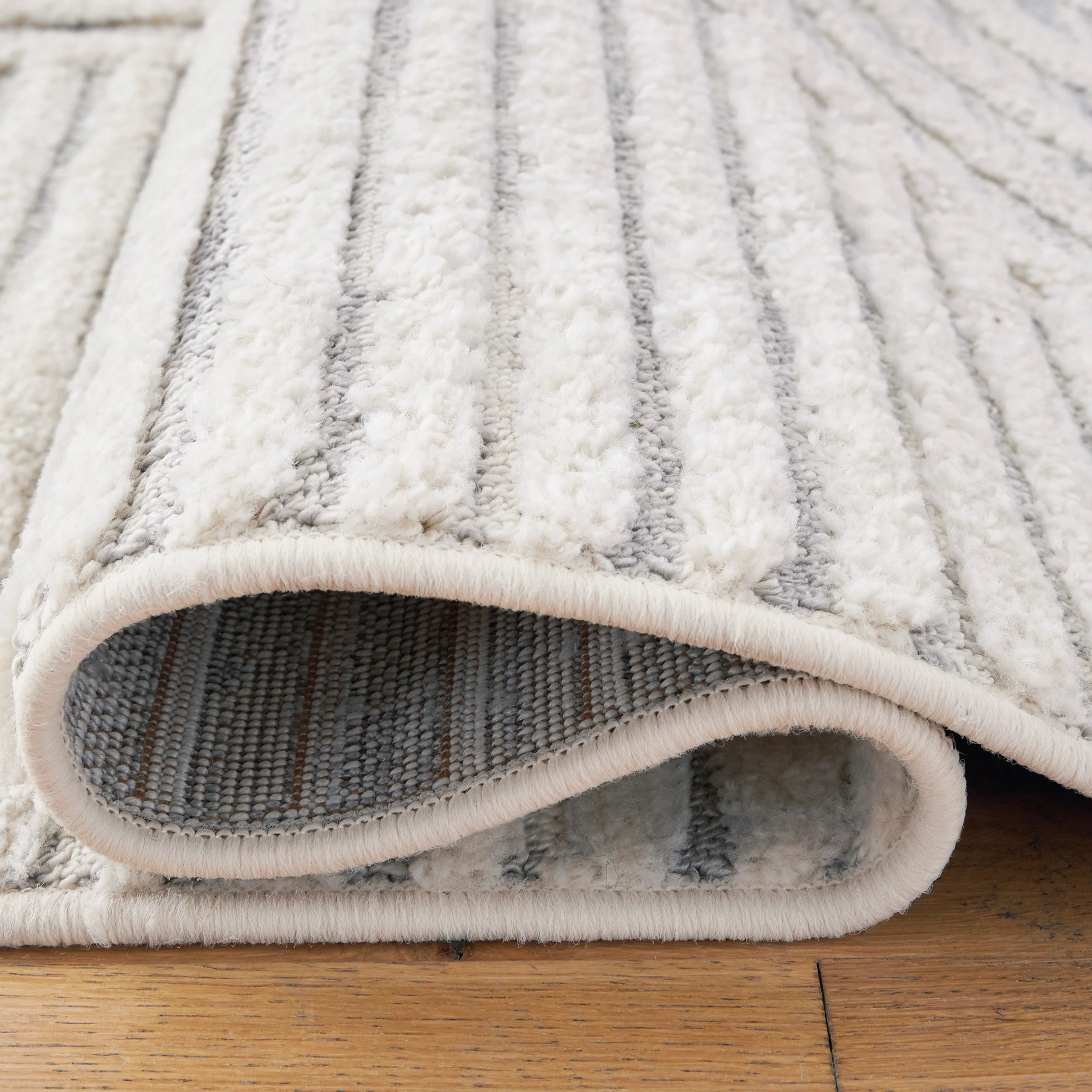 Lambworth Large Rug - Image 3