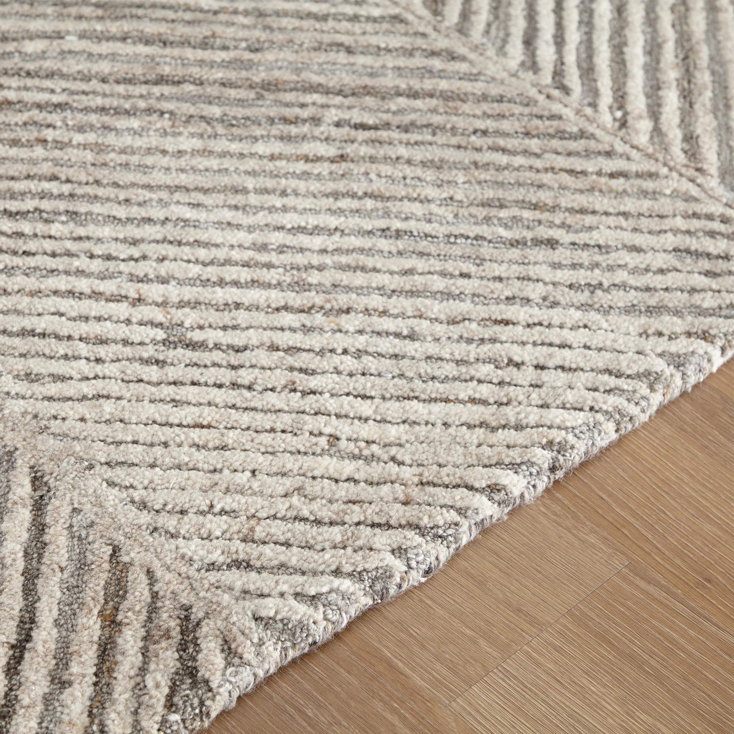 Leaford Large Rug - Image 3