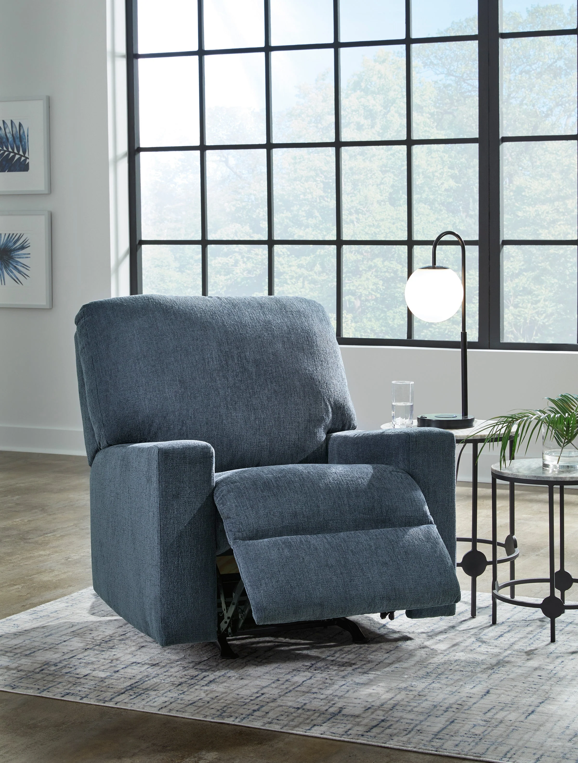 Rannis Rocker Recliner in Navy 5360425C - Image 2