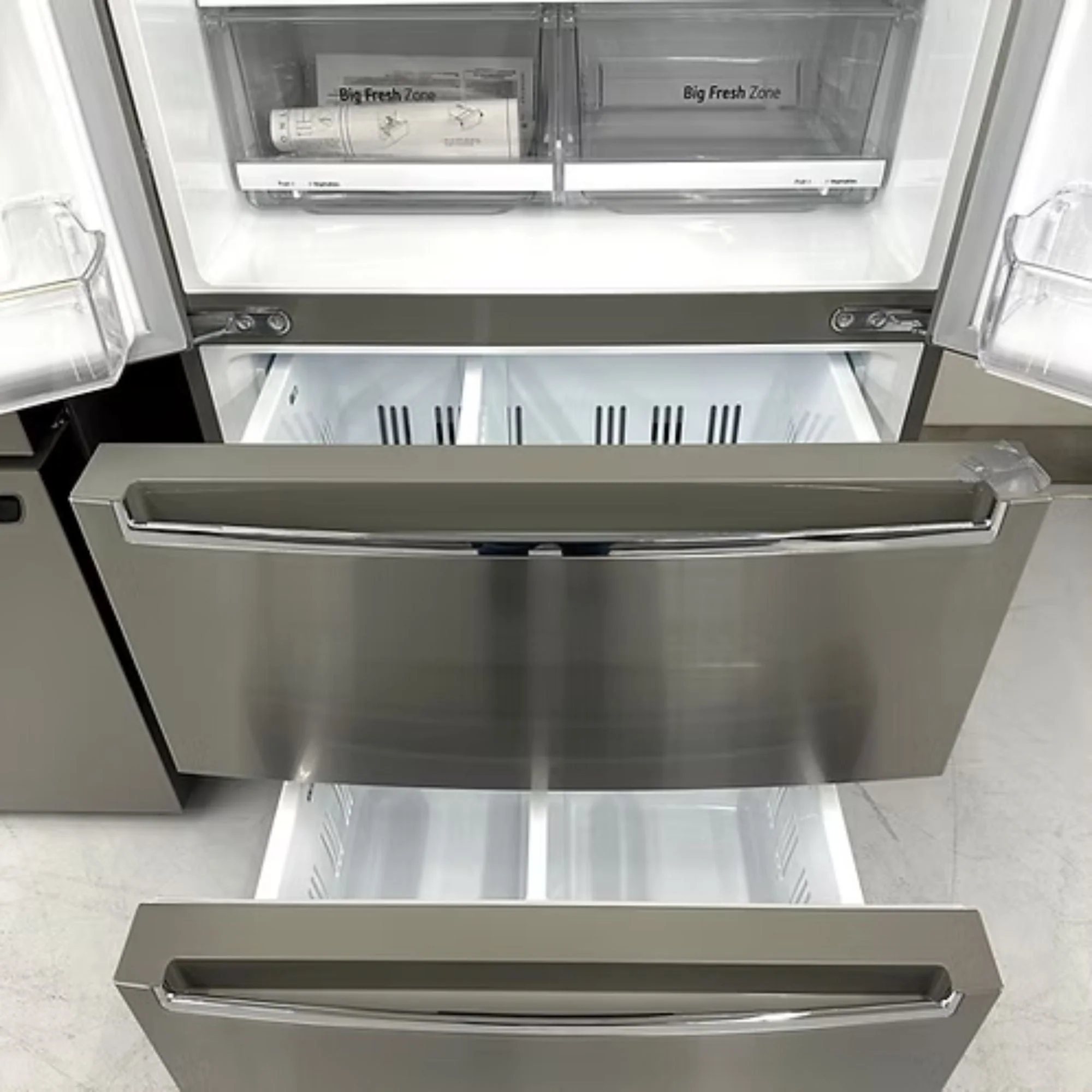 Samsung LRMNC1803S Refrigerator (Open Box) - Image 3