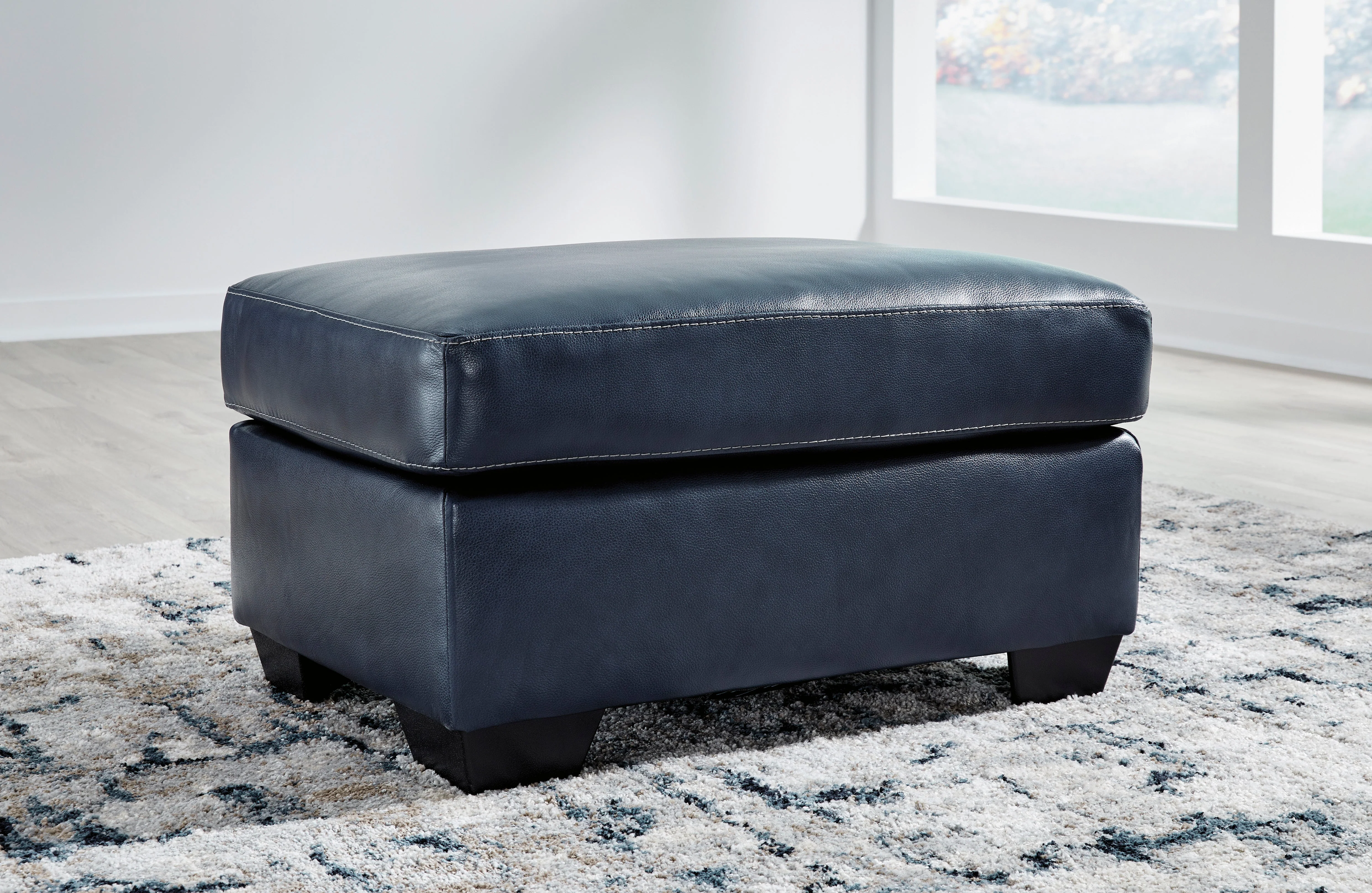 Santorine Ottoman 2170714C